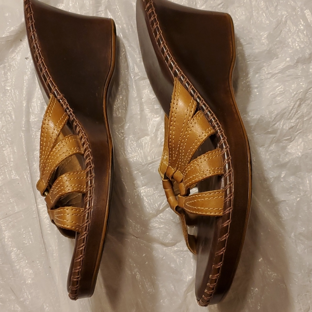 Naturalizer Size 9 - Picture 3 of 7